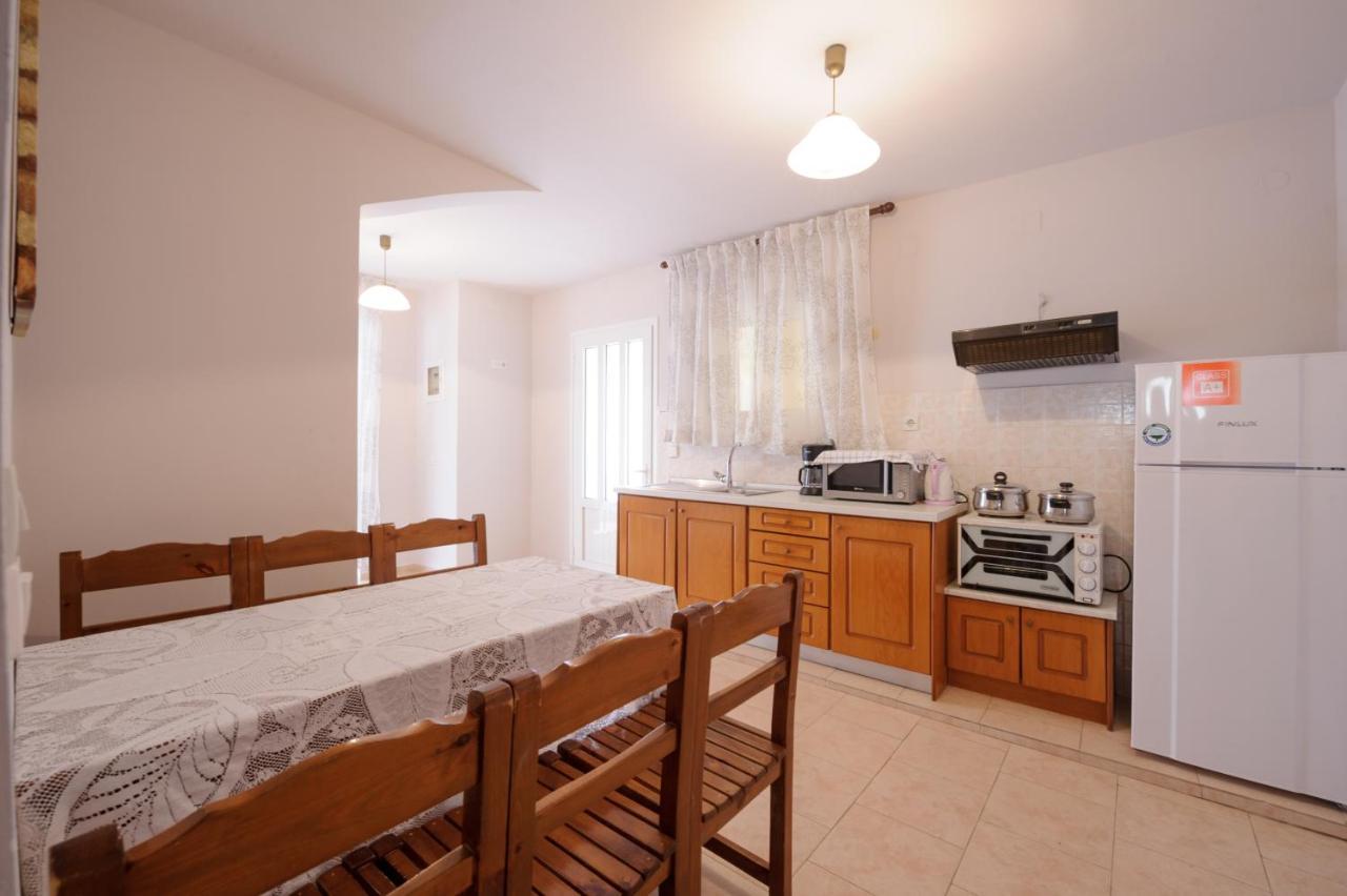 Elias & Vasili House Hotell Agios Georgios Pagon Exteriör bild