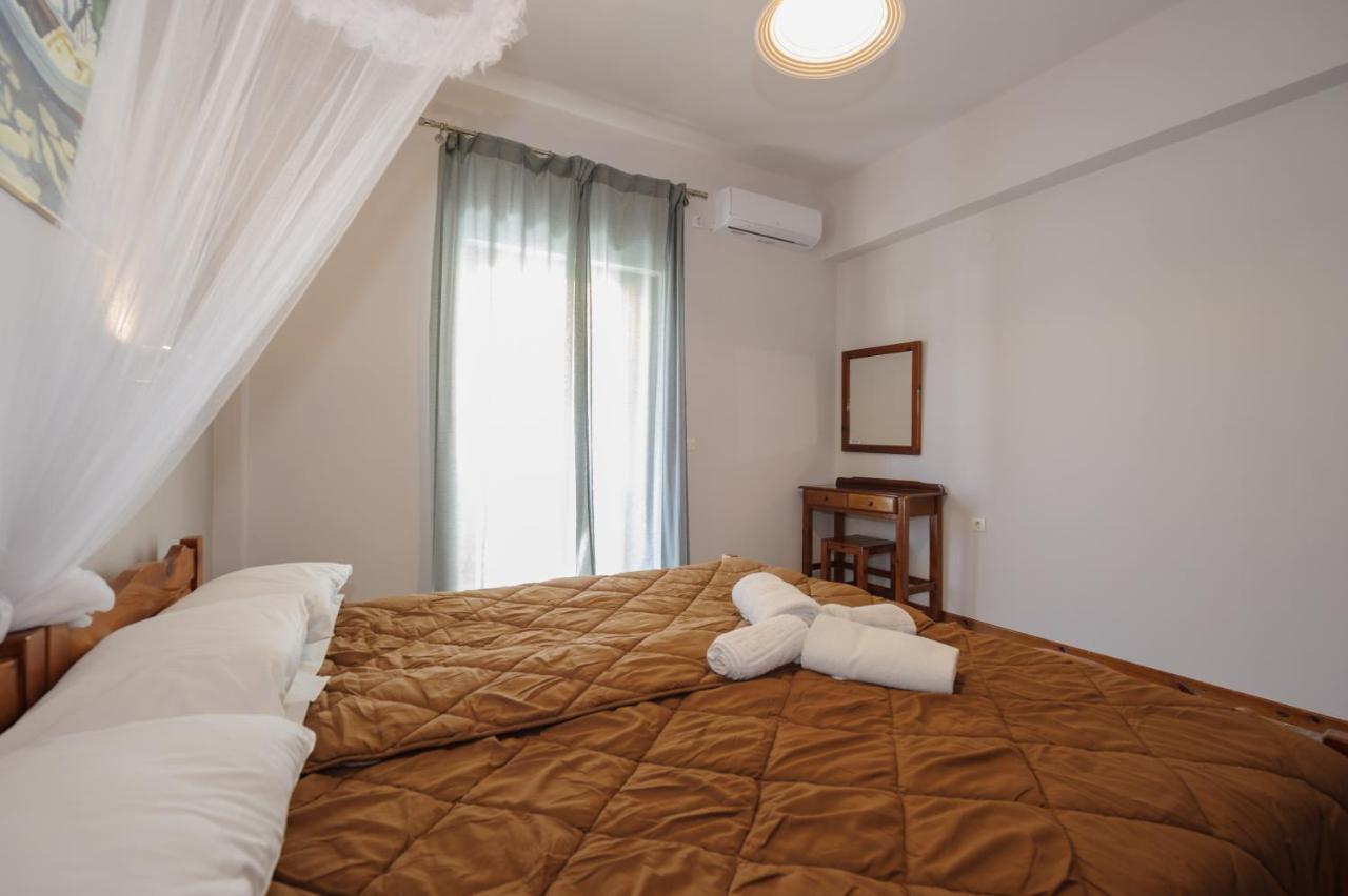 Elias & Vasili House Hotell Agios Georgios Pagon Exteriör bild