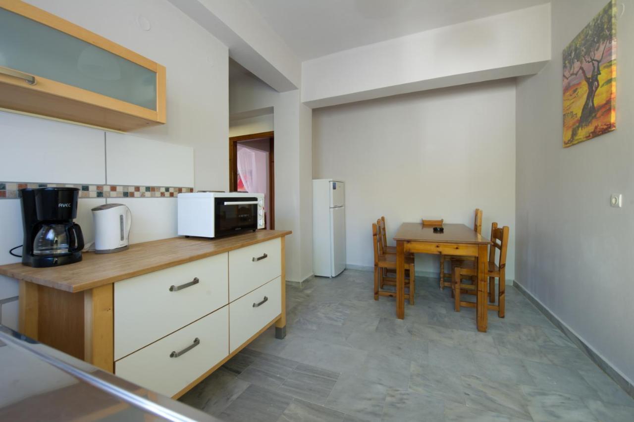 Elias & Vasili House Hotell Agios Georgios Pagon Exteriör bild