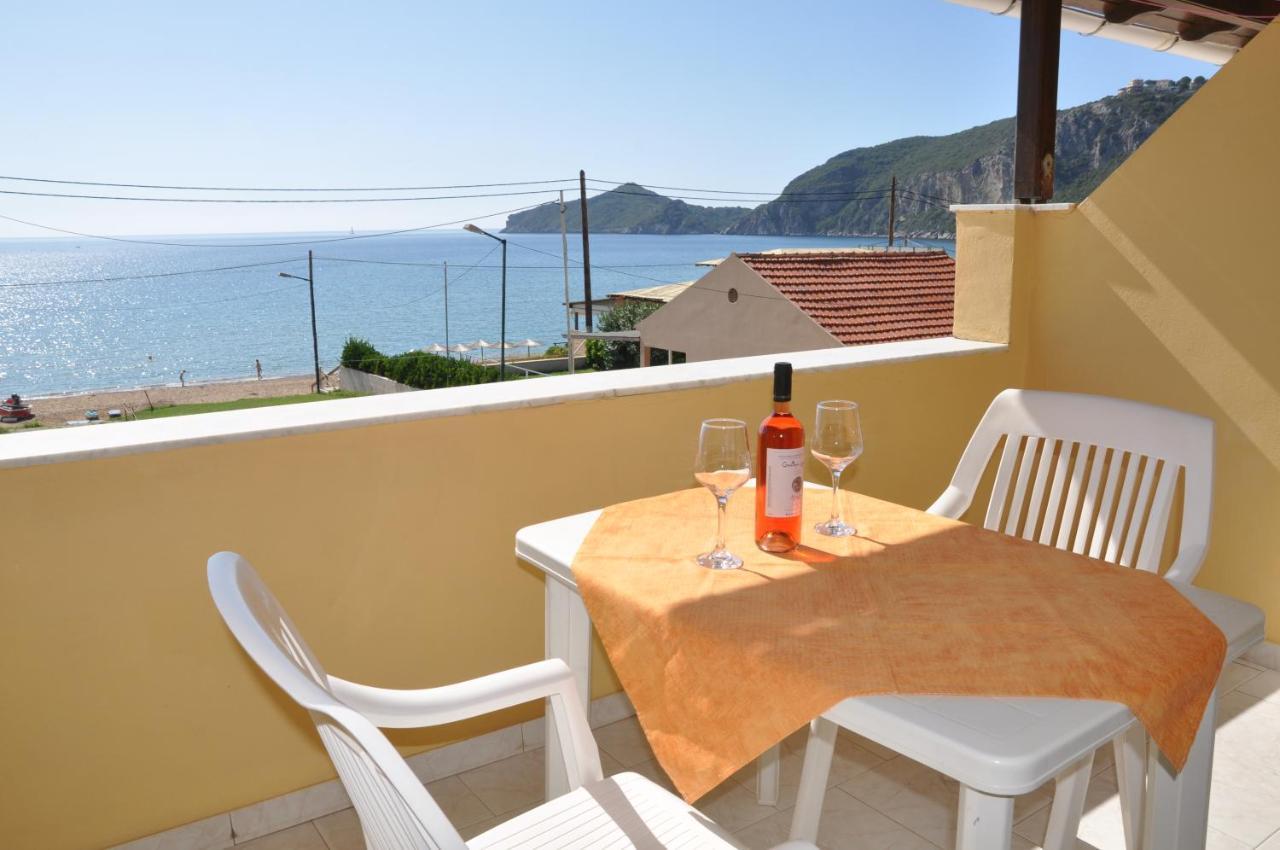 Elias & Vasili House Hotell Agios Georgios Pagon Exteriör bild