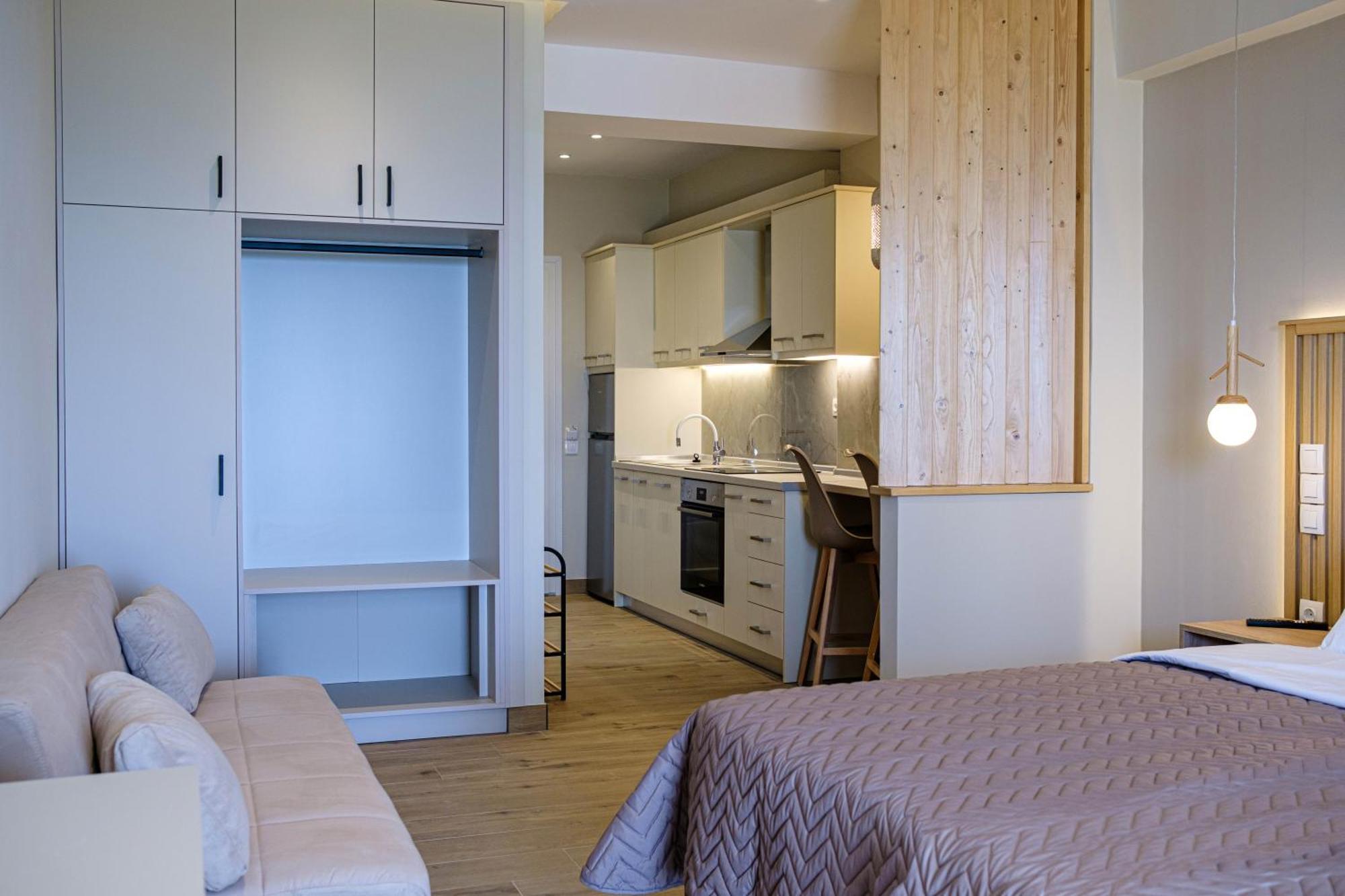 Elias & Vasili House Hotell Agios Georgios Pagon Exteriör bild