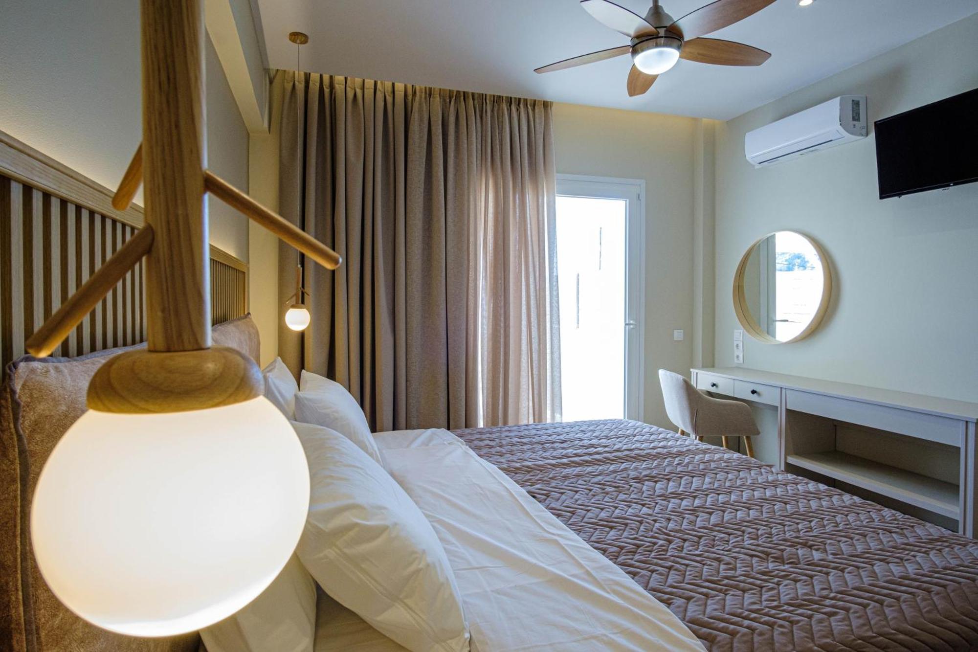 Elias & Vasili House Hotell Agios Georgios Pagon Exteriör bild
